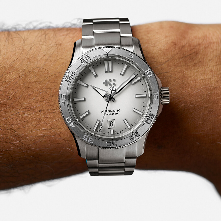 c60 atoll 300 christopher ward