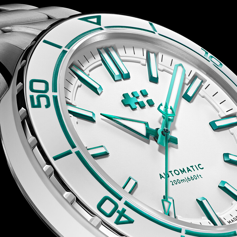 c60 trident reef christopher ward